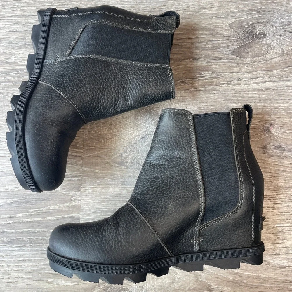 Sorel Joan of Arctic Wedge II Chelsea Black Leather Boots NL3346-052 Womens 8